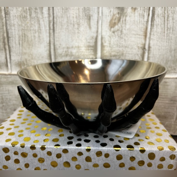 Source Unknown Other - 🕷️Skeleton Hand Brushed Bowl color silver